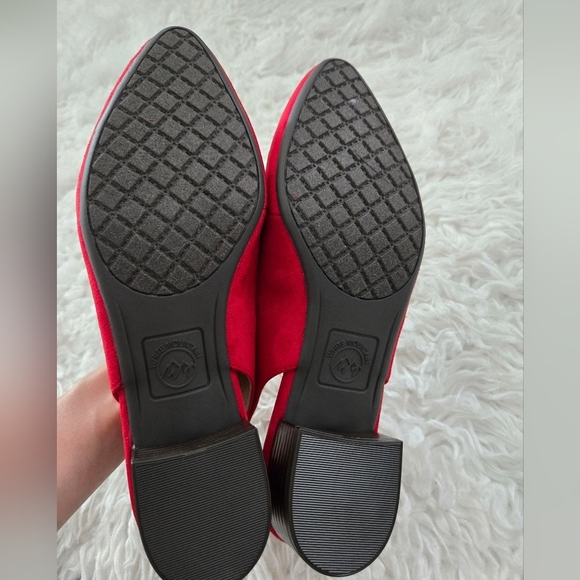 White Mountain Women's Boreal Slingback Heels. Color: Cruella Red Fabric. Size 9 - Picture 6 of 7